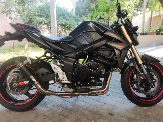 SUZUKI GSR 750ZA SUZUKI GSR 750ZA